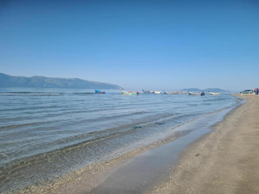 Beachfront With Hotel Facilities Vlore Exterior photo