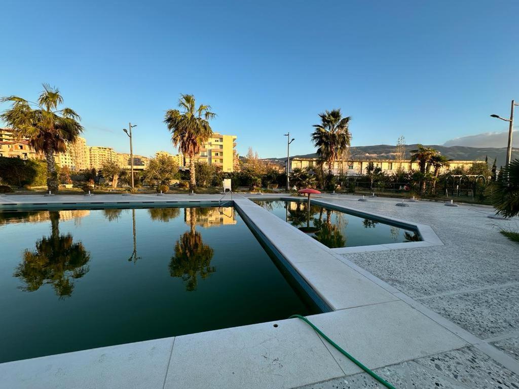 Beachfront With Hotel Facilities Vlore Exterior photo